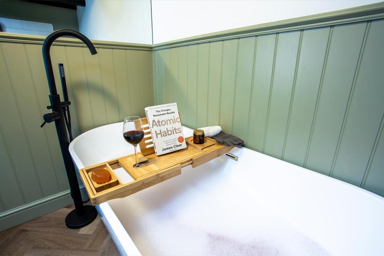Whitby Boutique - Mast Cottage Экстерьер фото